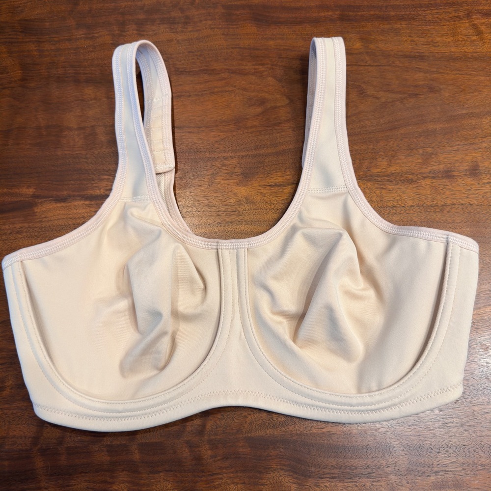 Wacoal Simone Seamless Underwire Sports Bra